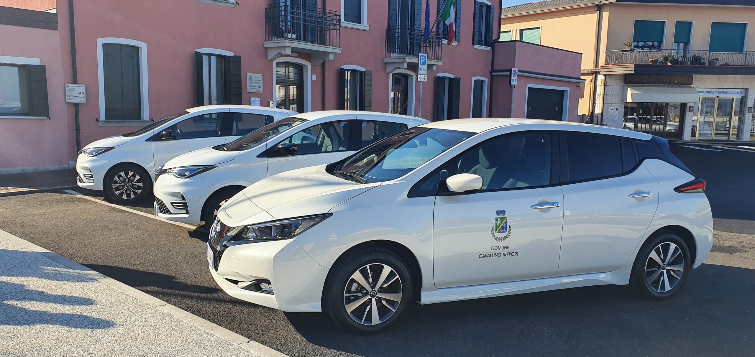 PRIME AUTO ELETTRICHE PER IL COMUNE, L’ASSESSORE: “INVESTIAMO IN SOSTENIBILITÀ”