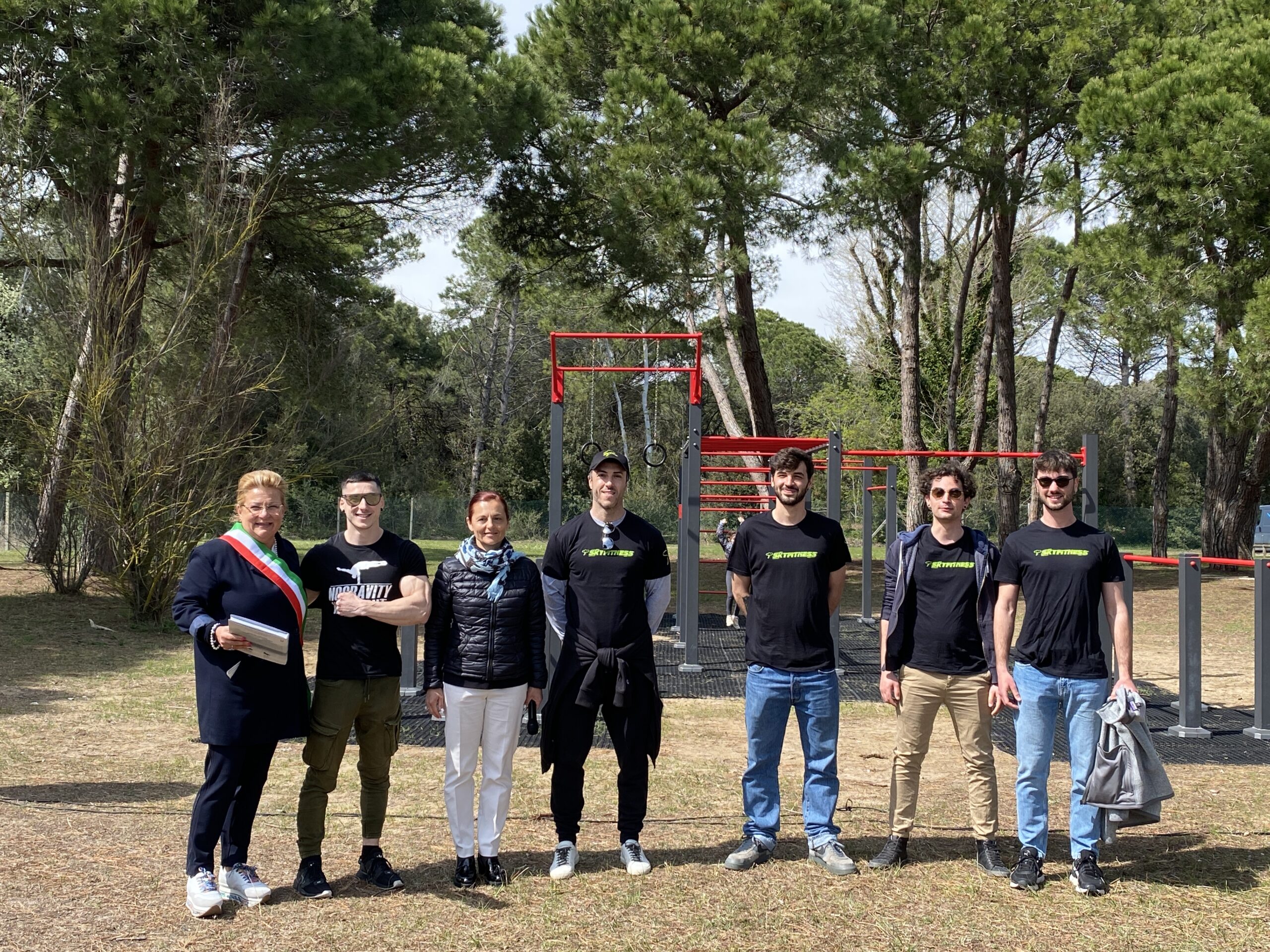 ERIK BARSI INAUGURA LA PALESTRA ALL’ARIA APERTA DI CAVALLINO-TREPORTI