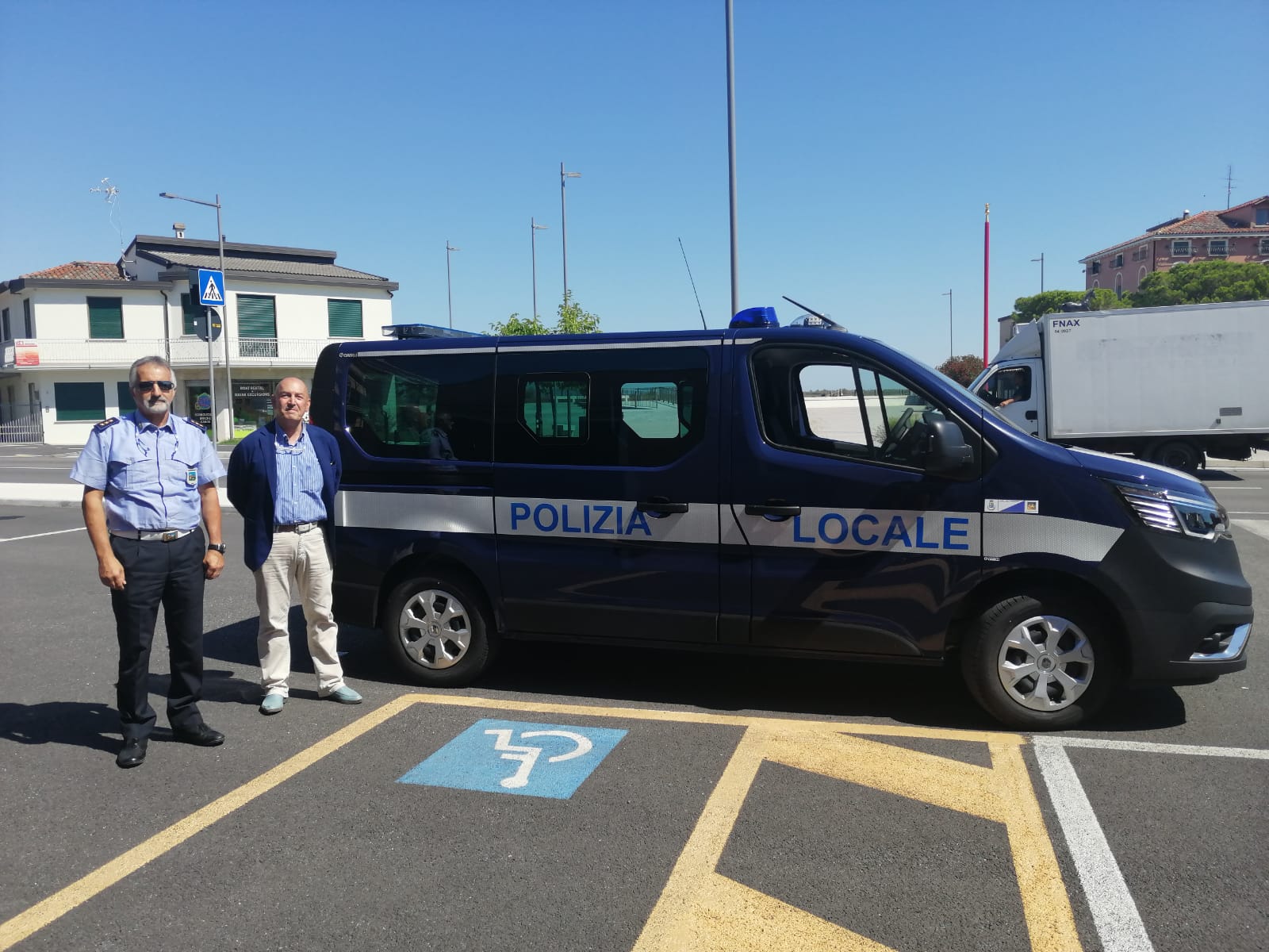 SPIAGGE SICURE, RIPARTE LA CAMPAGNA DI SENSIBILIZZAZIONE CONTRO L’ABUSIVISMO COMMERCIALE