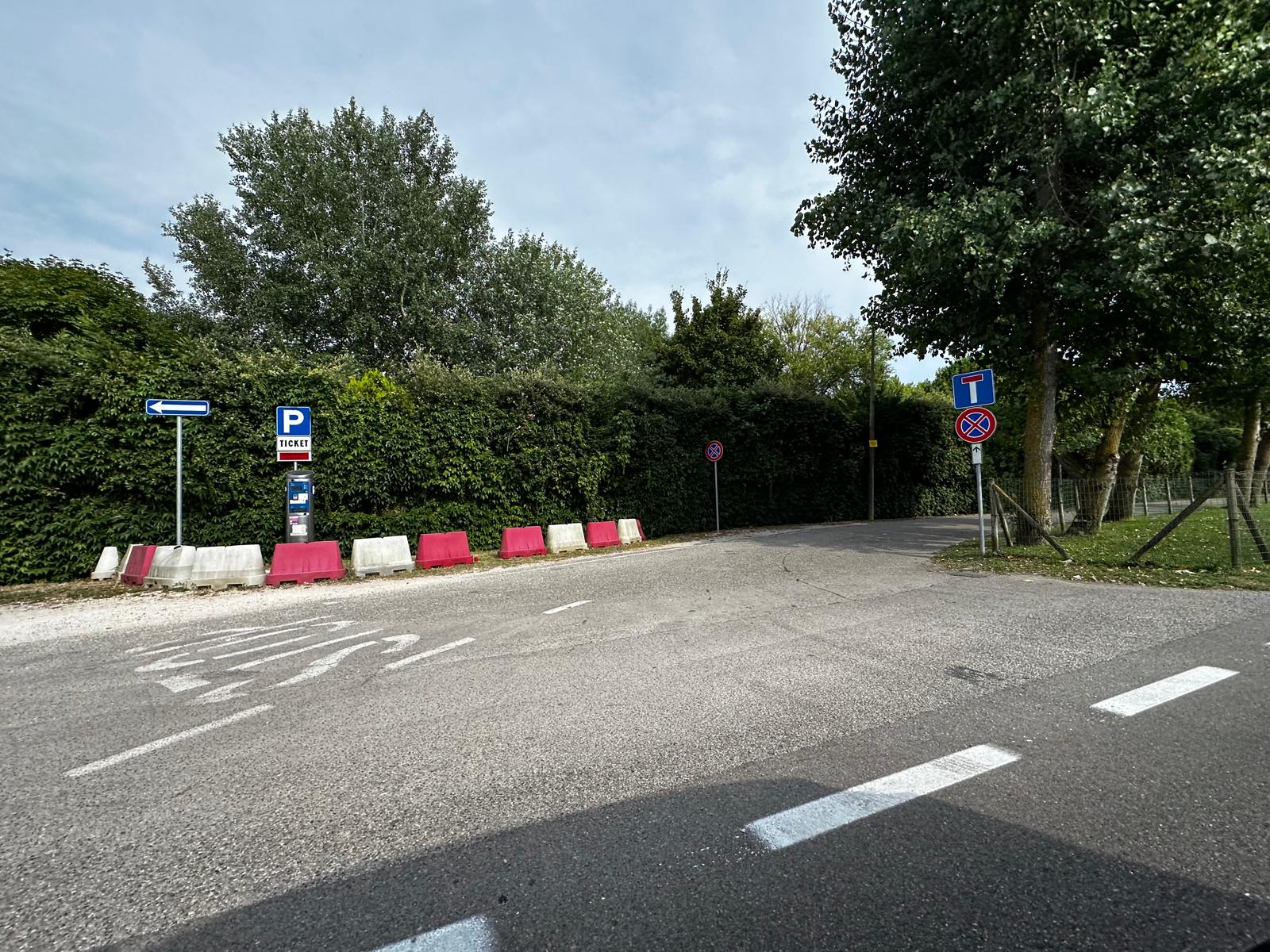 UN INTERVENTO STRATEGICO PER MIGLIORARE L’ACCESSO AL MARE DI CA’ DI VALLE, VIABILITÀ E SERVIZI: BENEFICIO PUBBLICO PARI A OLTRE 200 MILA EURO